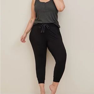 SUPER SOFT CROP LOUNGE JOGGER